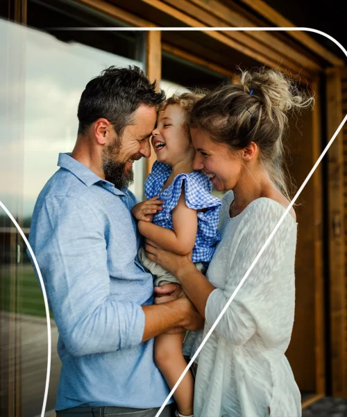 Family Hugging House 343x344 A389575492 Rtsjyzqpfr02wyd3wosq0r6mt9mxlhlnxagr62ouwg